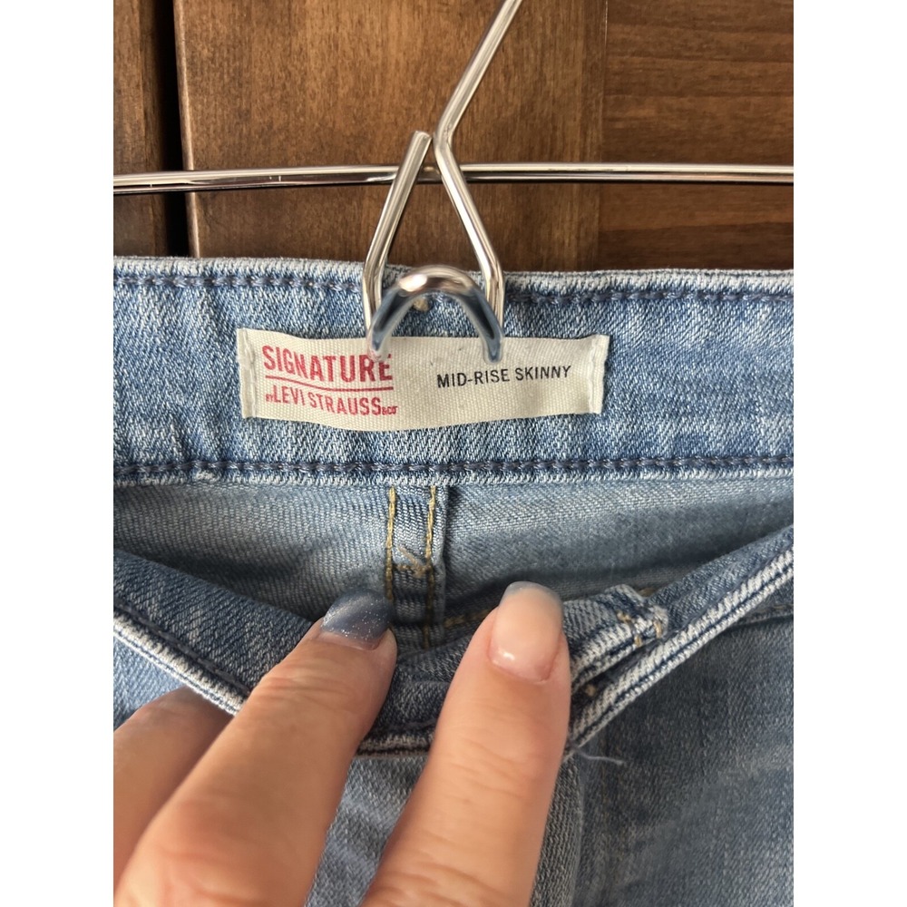 LEVI Signature-Women's 5 Pocket Stretch Denim Jeans Size 35/30 - Picture 6 of 12